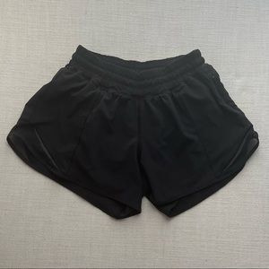 Lululemon Hotty Hots - Size 4 Tall - Black